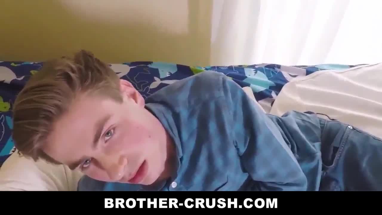 Søt Tenåring spør sin stepbrother å vise rå kuk bilde